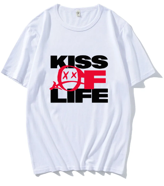 Camiseta Unissex Kiss Of Life Ver. 3